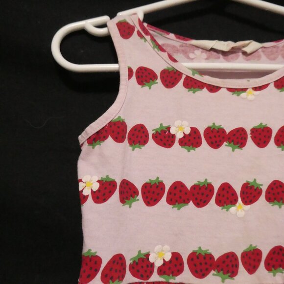 H&M | 2-4 years | Sleeveless Pink Summer Dress With Allover Strawberry Print - Picture 3 of 16